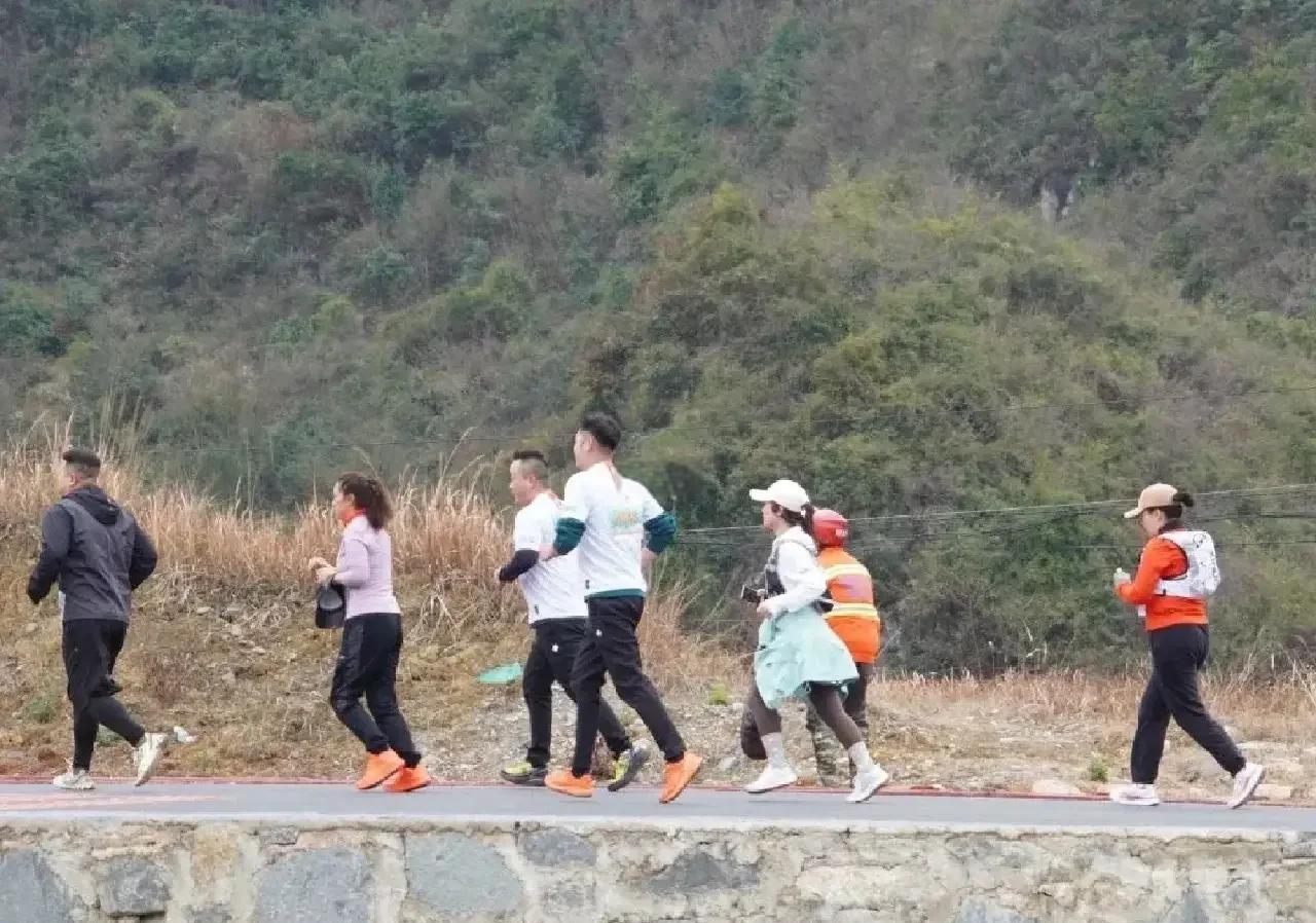 关于全国全民健身走，运动旅行两不误的信息