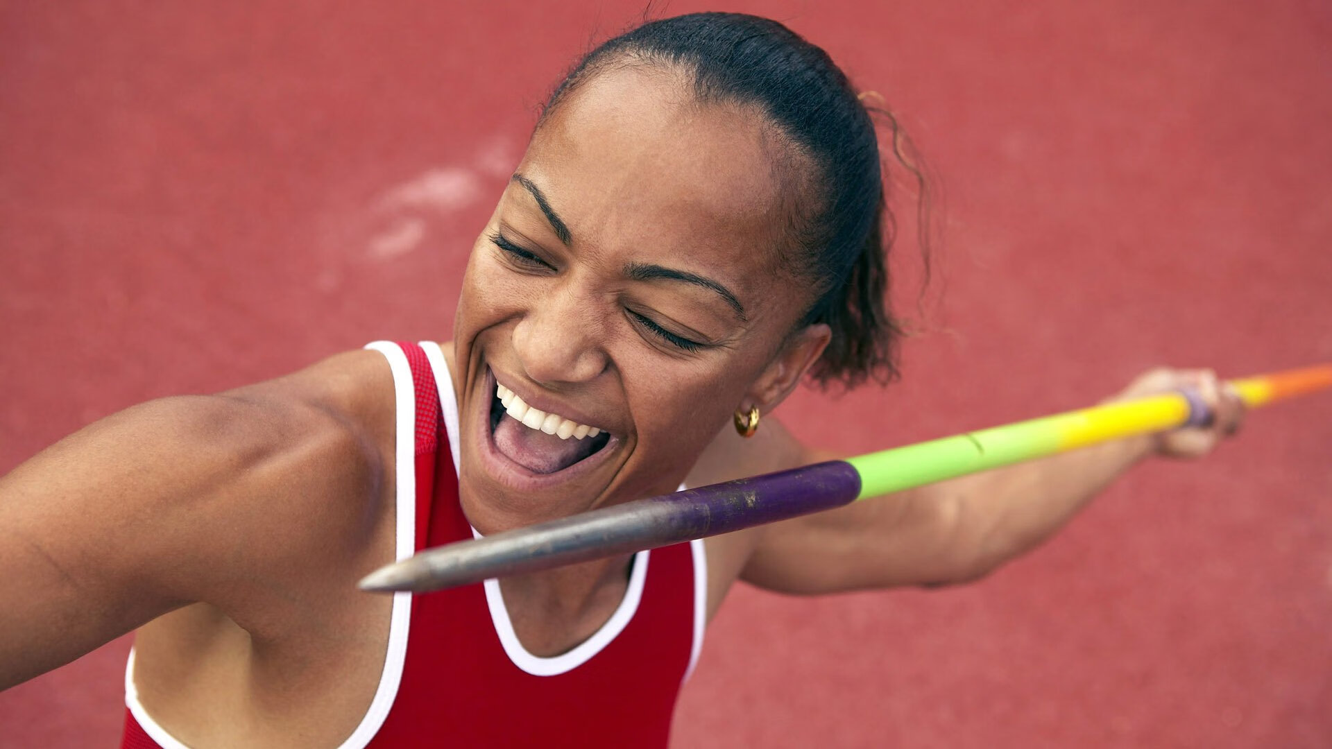 爱游戏官网-特色竹筏竞速赛，原生态水域的惊险畅快